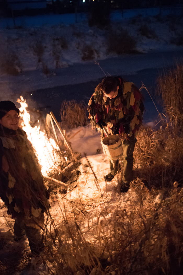 Maskenabstauben17-19