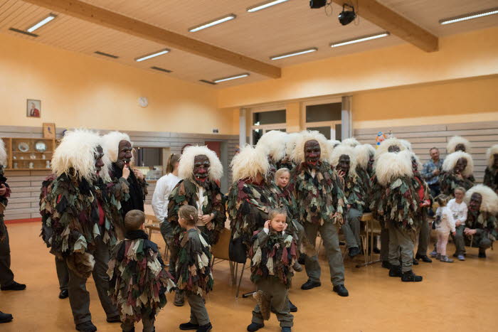 Maskenabstauben17-49