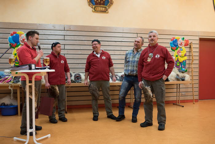 Maskenabstauben17-50