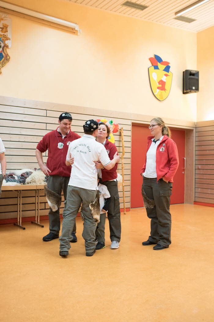 Maskenabstauben17-70